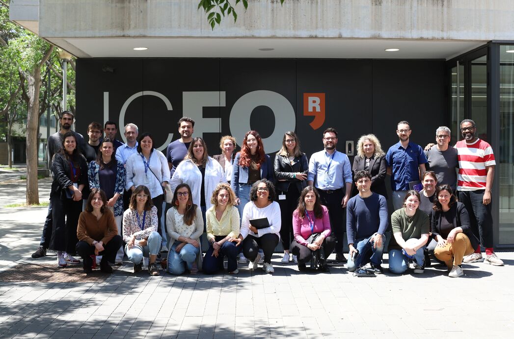 ISRPE_GROUP PICTURE - News Web Innovation, Sponsored Research and Public Engagement_ICFO<br />
