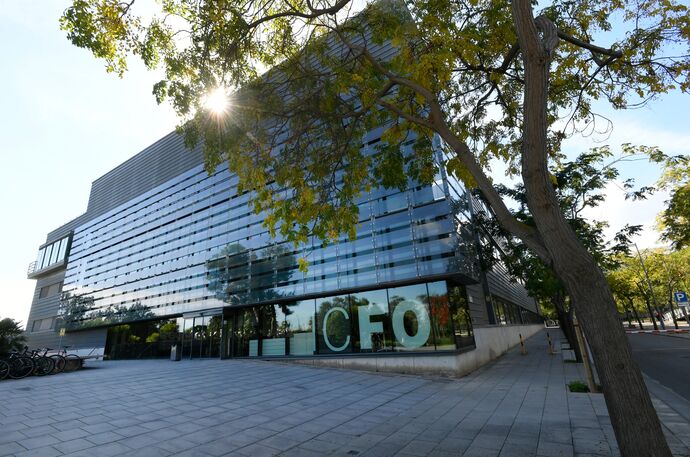 Innovation, Sponsored Research and Public Engagement_ICFO<br />
